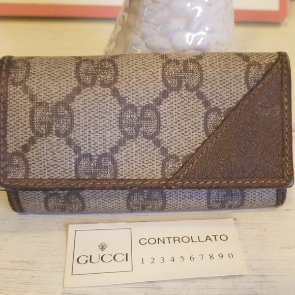 Gucci Handbags - Vintage Gucci GG Supreme Monogram Canvas Key pouch
